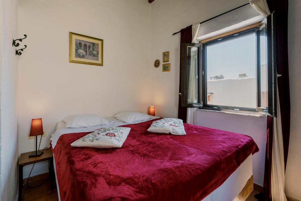 Kristina'S Rooms Rhodes City Bagian luar foto