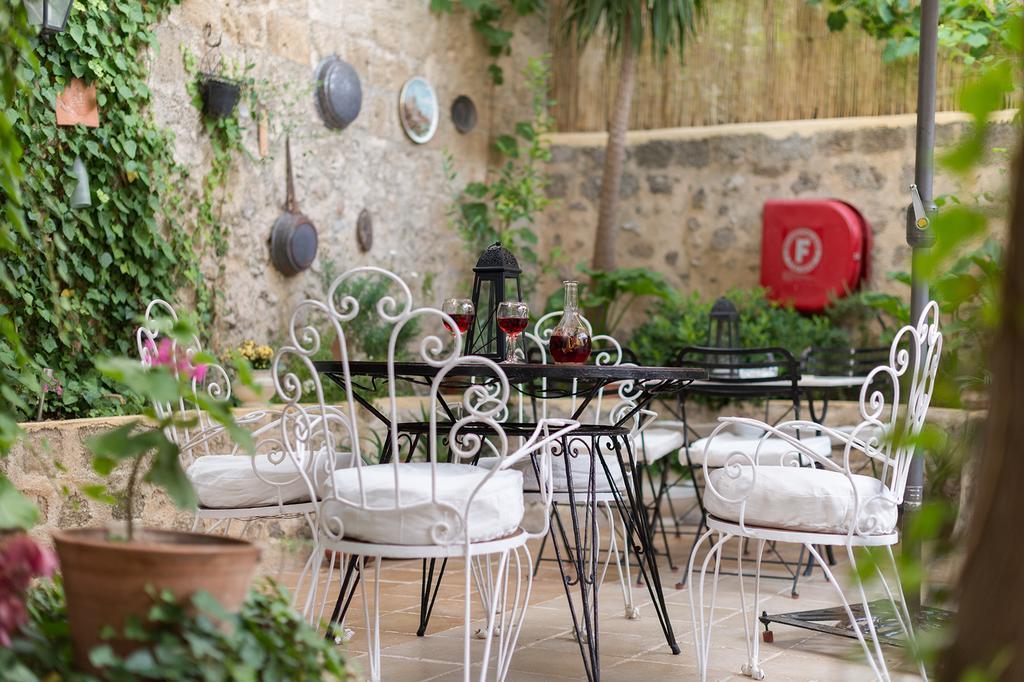 Kristina'S Rooms Rhodes City Bagian luar foto