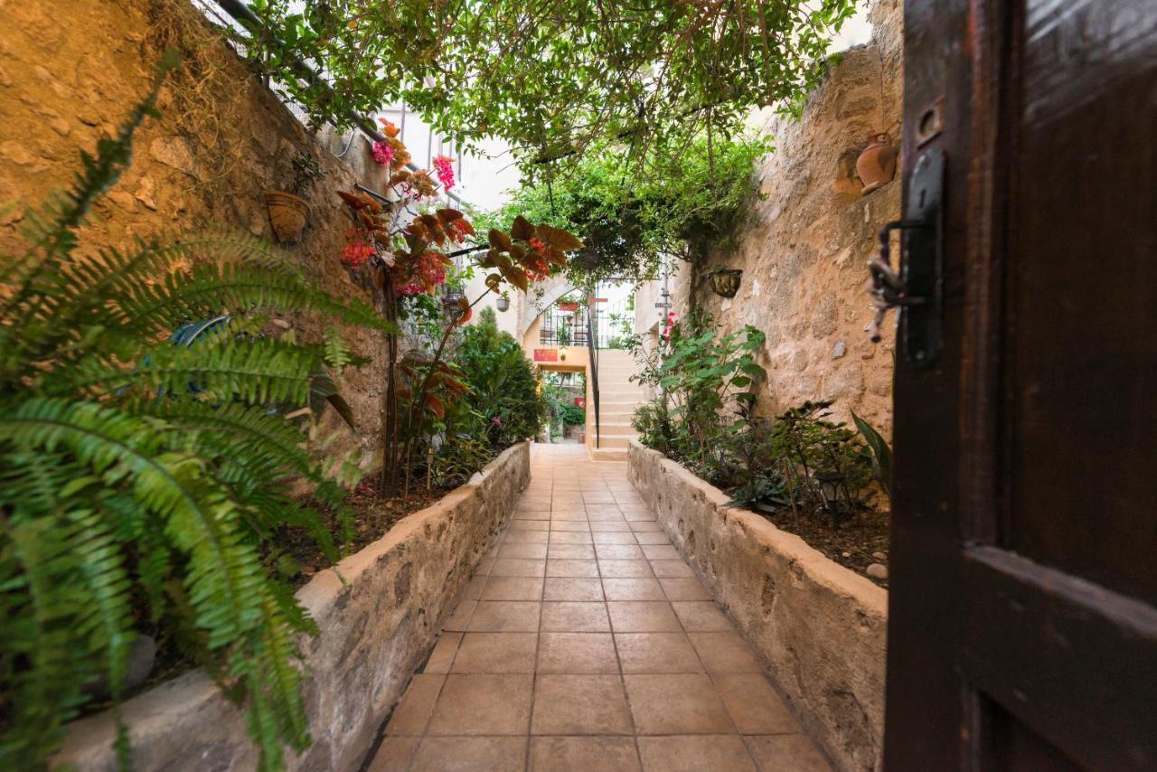 Kristina'S Rooms Rhodes City Bagian luar foto